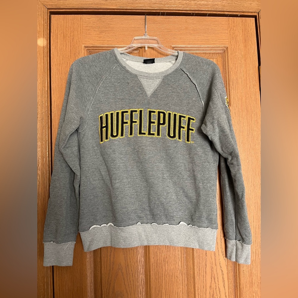 Hufflepuff Harry Potter Wizarding World Pullover Sweatshirt